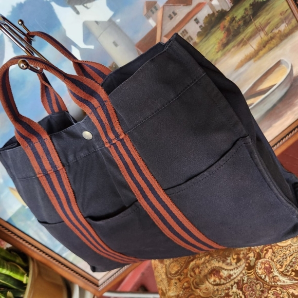 Authentic Hermes Fourre Navy Blue and Brown Canvas Tote Bag with Sturdy Design - Picture 4 of 16
